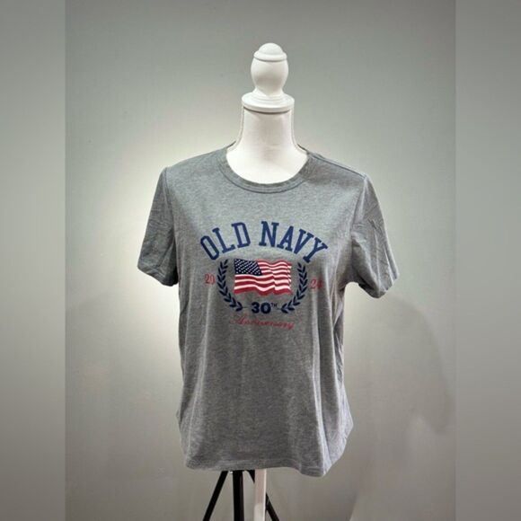 Women’s Gray Old Navy 30th Anniversary Tee Size L EUC - Picture 1 of 6
